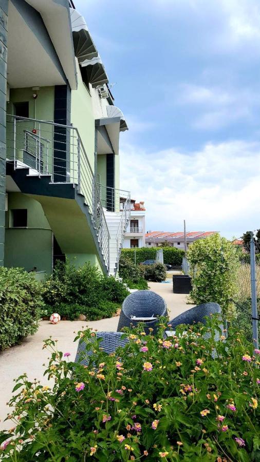 Paramithi Luxury Apartments Nikiti  Luaran gambar