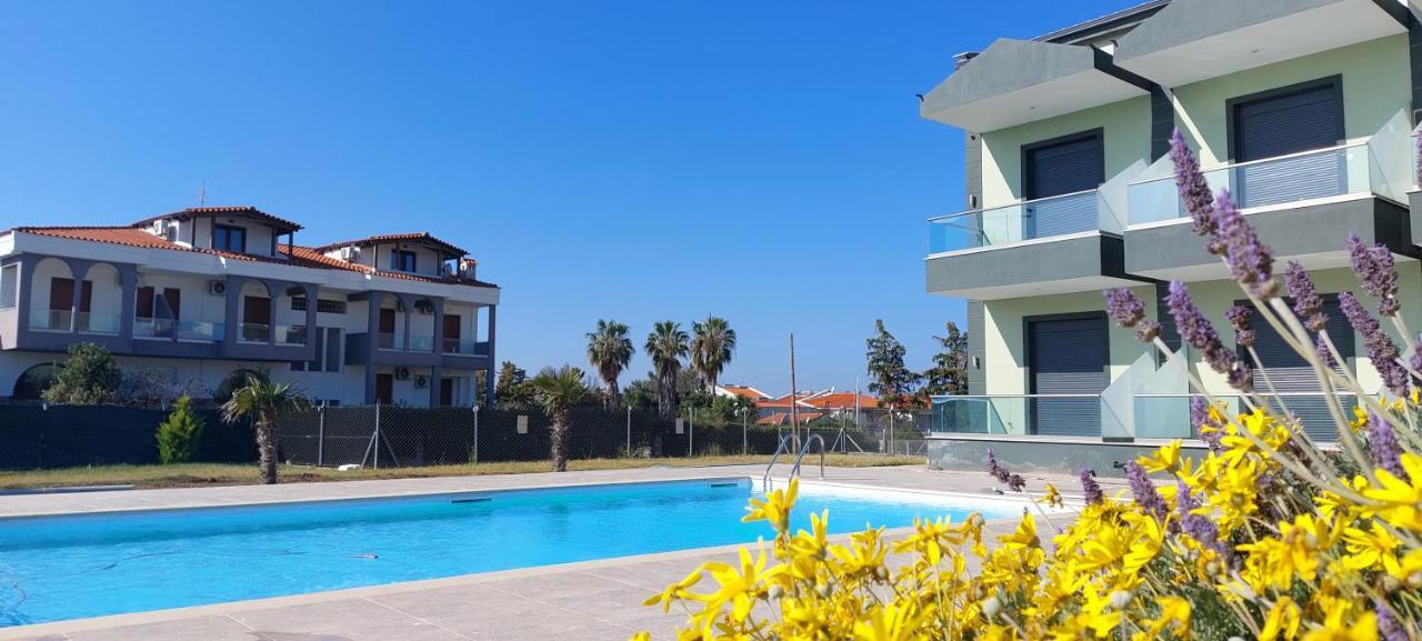 Paramithi Luxury Apartments Nikiti  Luaran gambar
