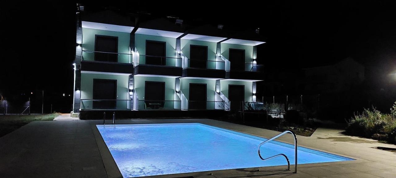 Paramithi Luxury Apartments Nikiti  Luaran gambar