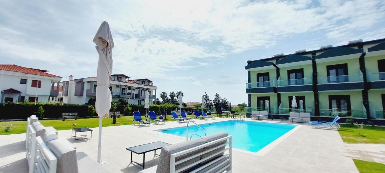 Paramithi Luxury Apartments Nikiti  Luaran gambar