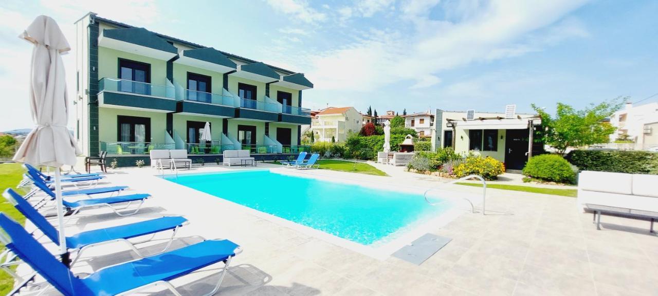 Paramithi Luxury Apartments Nikiti  Luaran gambar