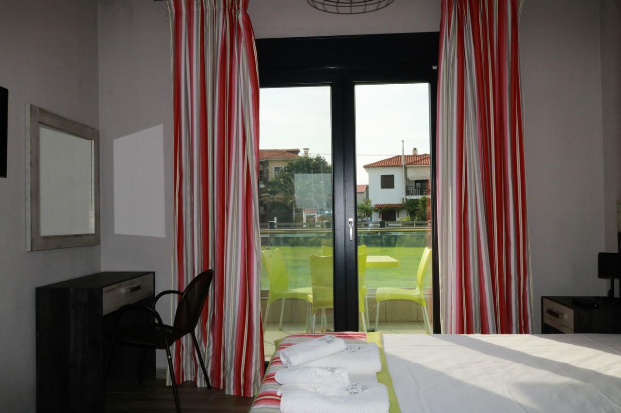 Paramithi Luxury Apartments Nikiti  Luaran gambar